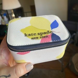 NWOT Kate Spade Cameron Lemon Zest Jewelry Holder White Multi WLRU6139